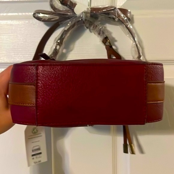 NWT red/snake print shoulder/ crossbody bag - Picture 6 of 10